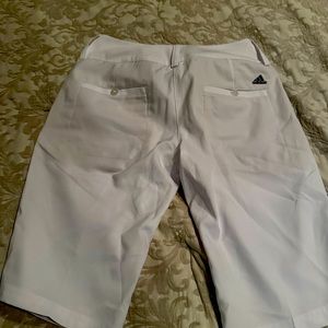 Women’s Adidas ClimaLite Women’s White Khaki Shorts! Size 2